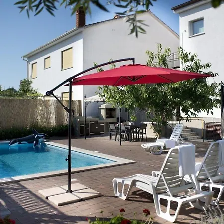 Grosse In Mit Grossem Pool شقة بولا