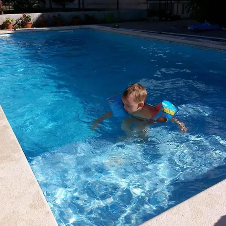 شقة Grosse In Mit Grossem Pool